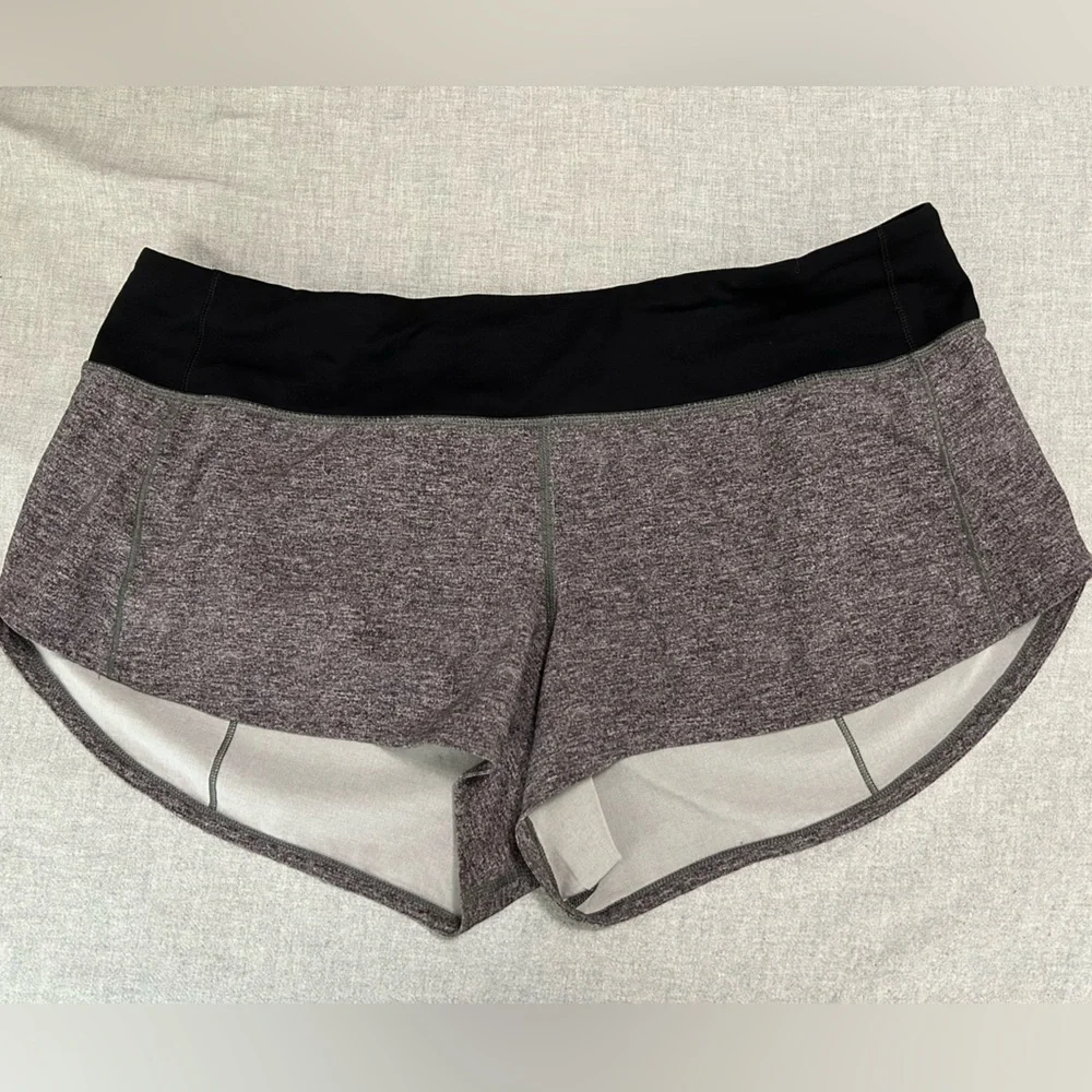 ❗️SOLD❗️lululemon 2.5” speed up lined shorts - Picture 1 of 6